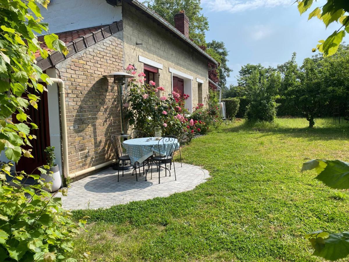 Méry-sur-Oise Studio Epicea Avec Jardin Dans Charmante Propriete מראה חיצוני תמונה